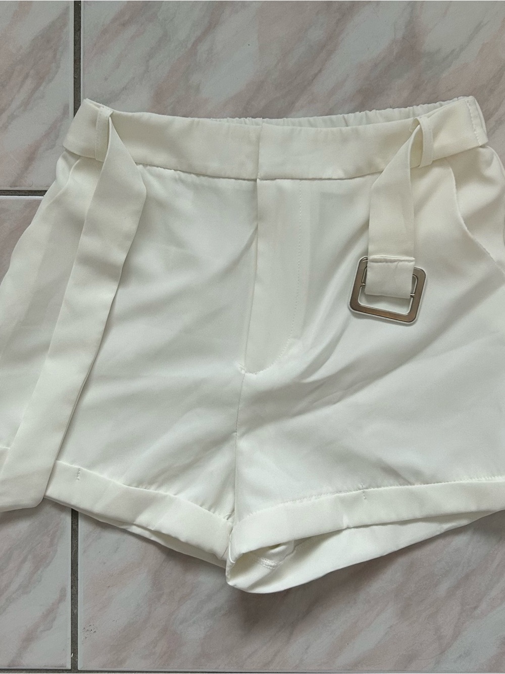 SHEIN White High-Waist Belted Women’s Shorts
